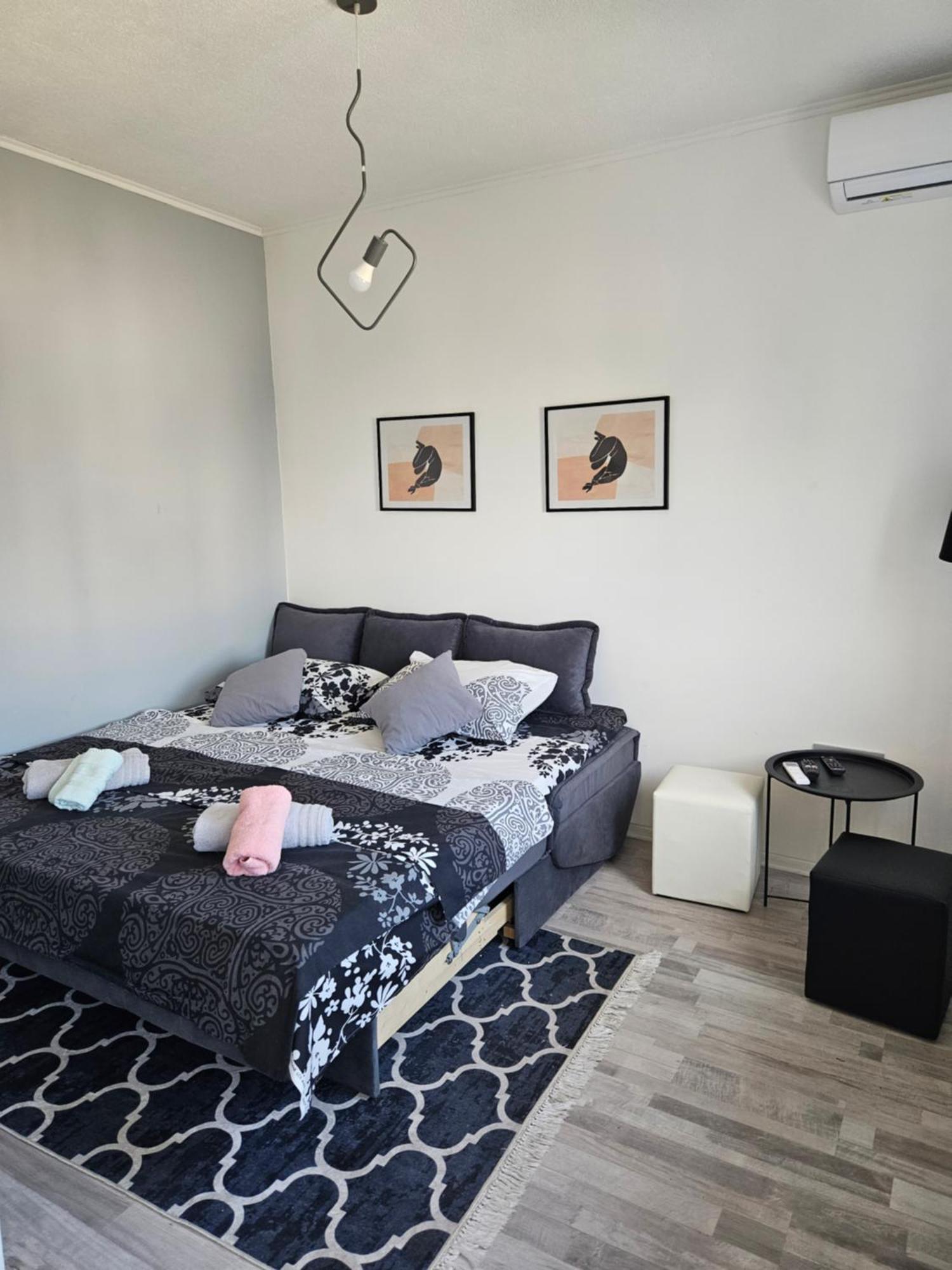 Apartman Daniela SJJ Exteriör bild