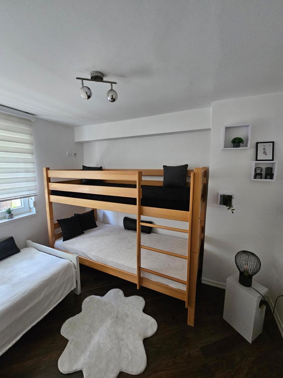 Apartman Daniela SJJ Exteriör bild